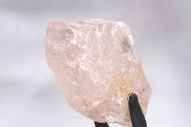 Perfectly imperfect: the discovery of the second-largest pink diamond has left the world in awe. What gives diamonds their colour? image